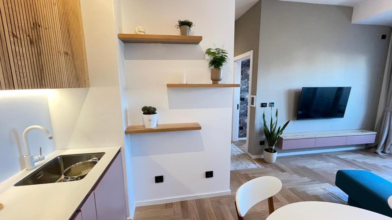 Floral Inn Prishtinë Ngoại thất bức ảnh