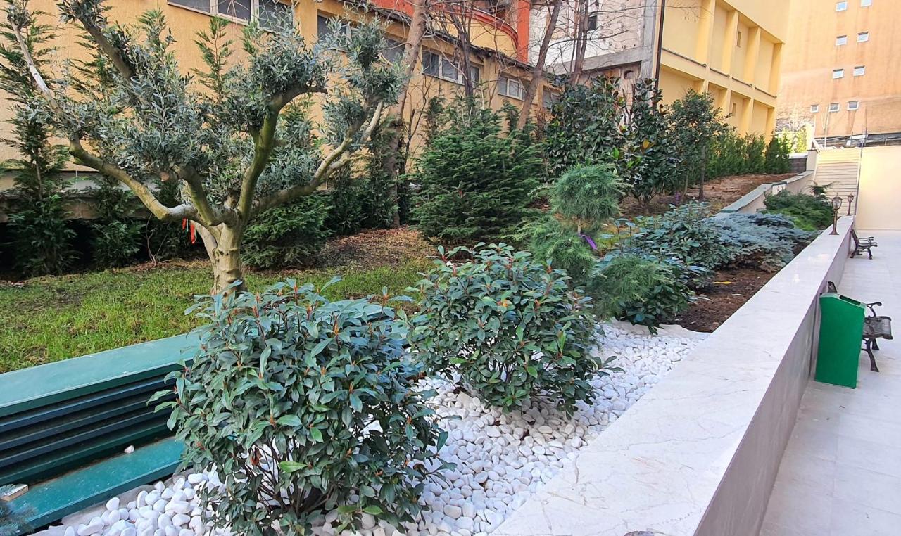 Floral Inn Prishtinë Ngoại thất bức ảnh
