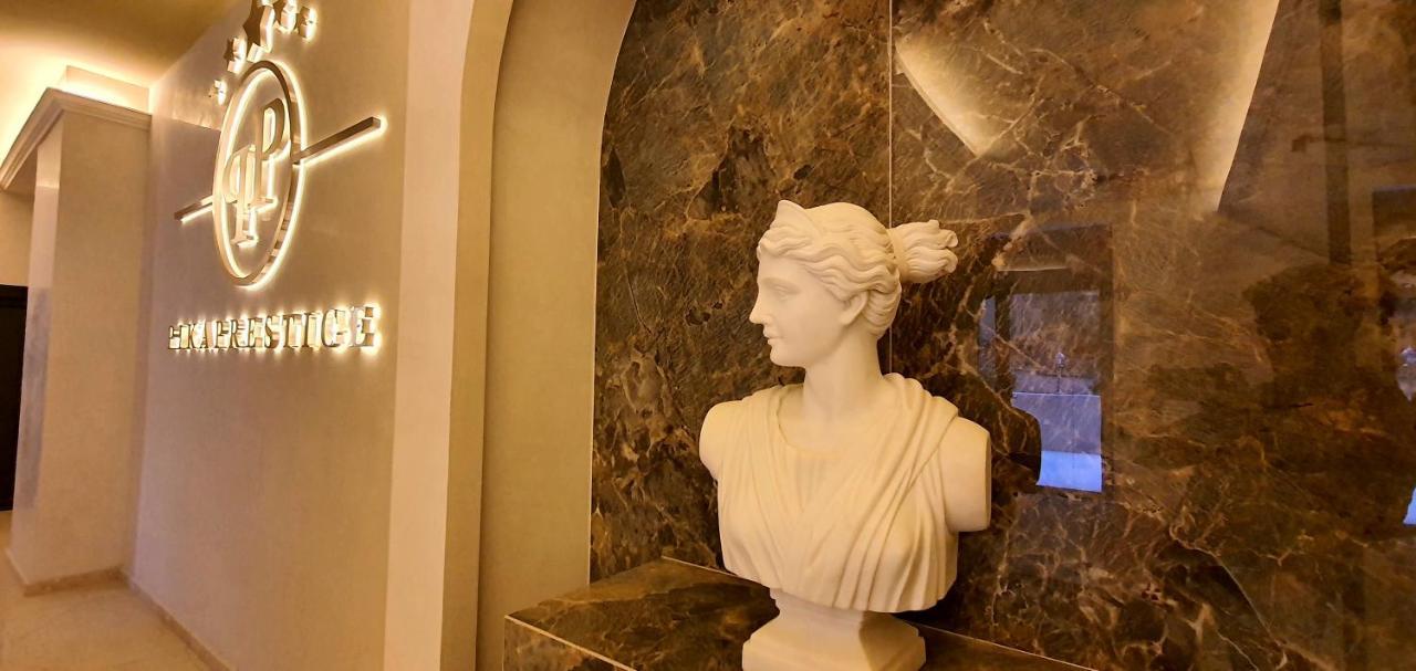 Floral Inn Prishtinë Ngoại thất bức ảnh